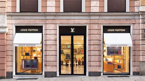 florence louis vuitton|louis vuitton genoa italy.